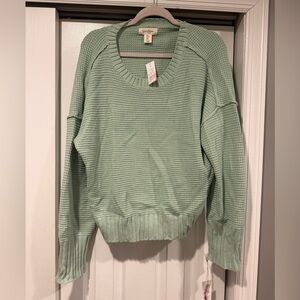Jessica Simpson women’s sweater in green, size XL. New with tags